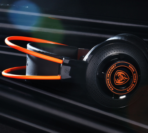 G925 Over-Ear Noise-Canceling Headphones for PC